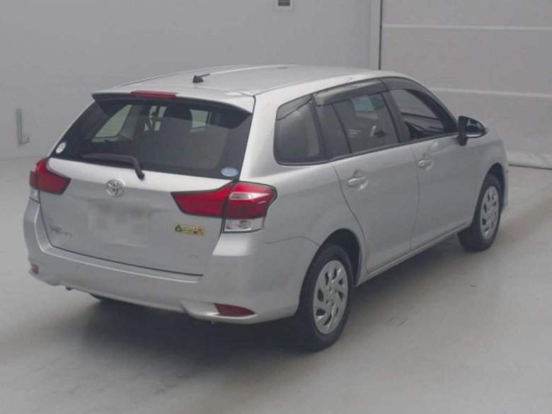 Тойота филдер 2018