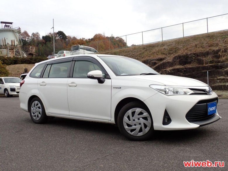 Тойота королла филдер гибрид 2016