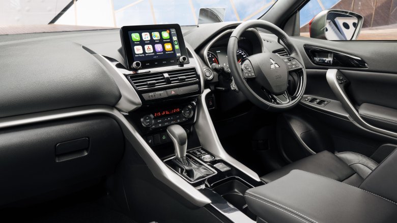 Mitsubishi eclipse cross 2021 салон