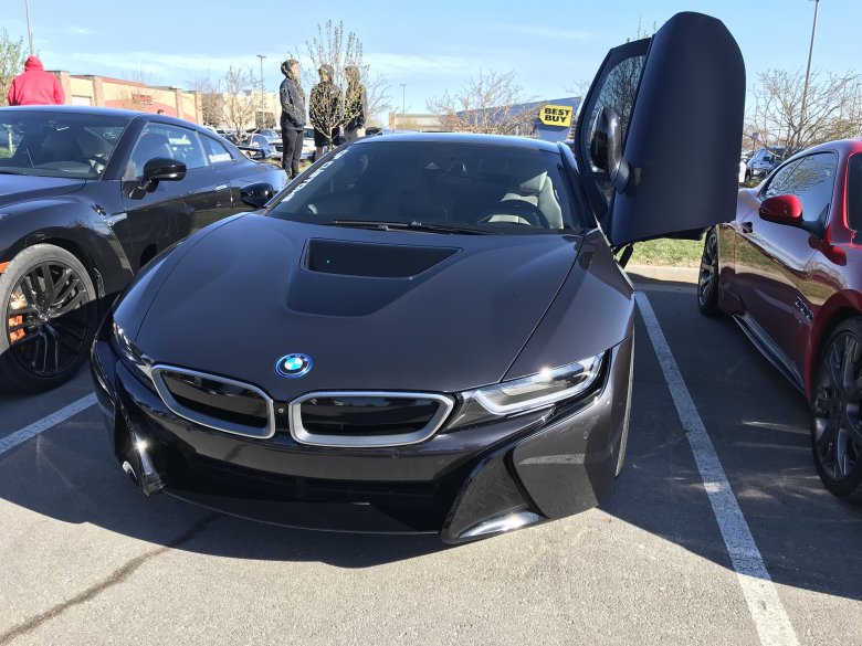 Bmw i8 black matte
