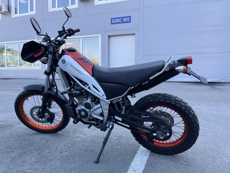 Мотоцикл yamaha
