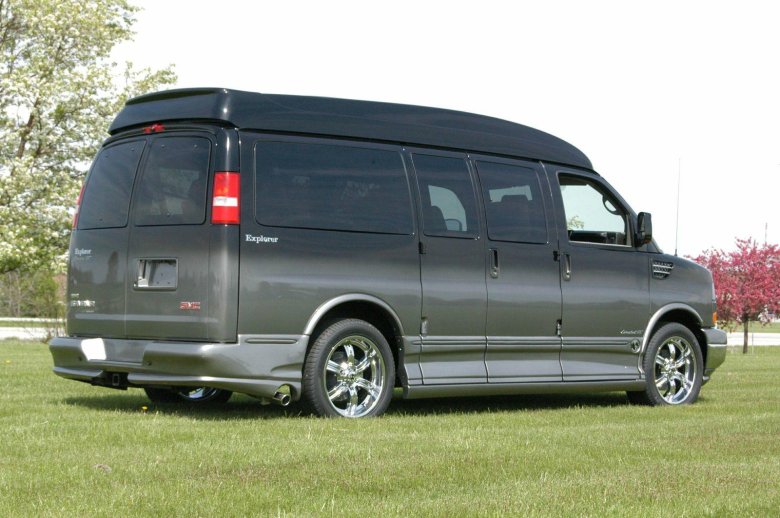 Gmc savana explorer van