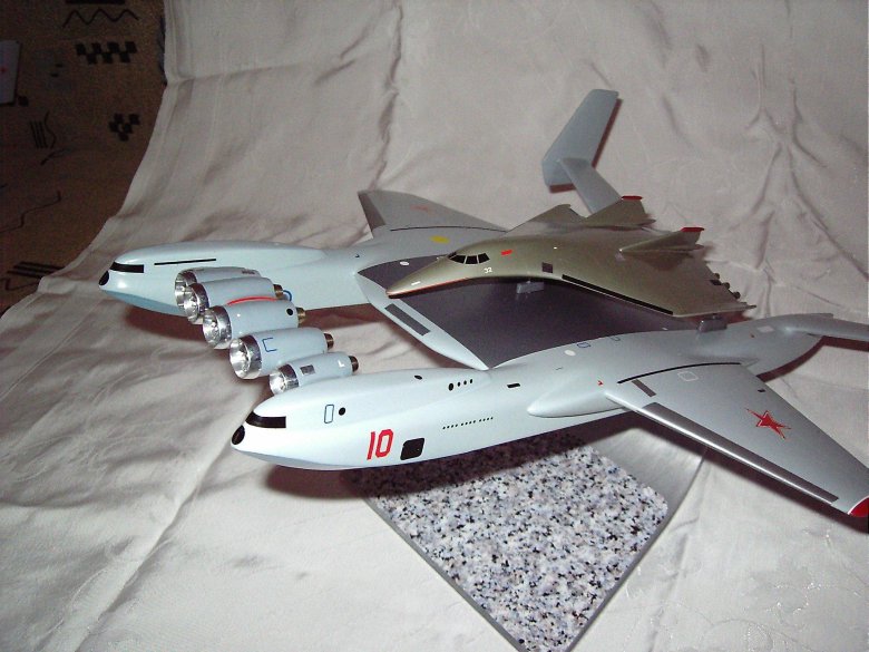 Сборная модель экраноплана лунь