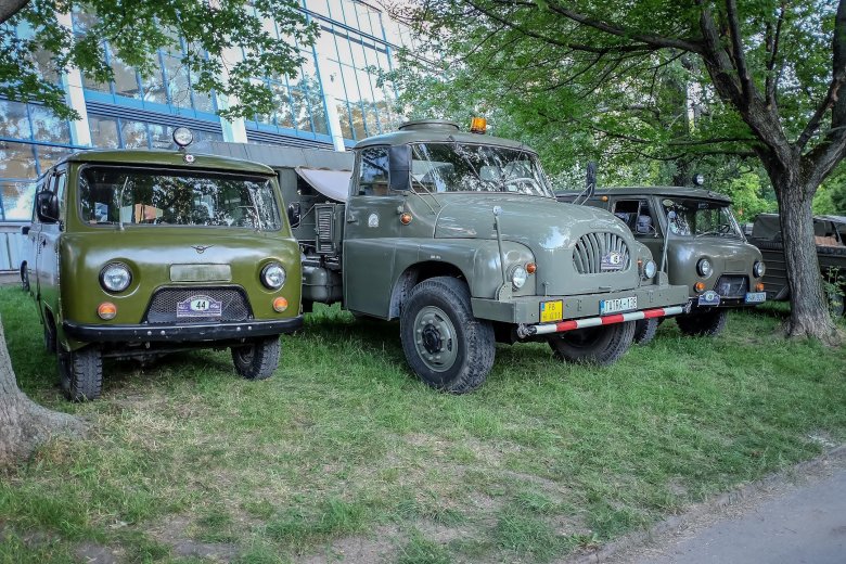 Jeep forward control 1956 и буханка