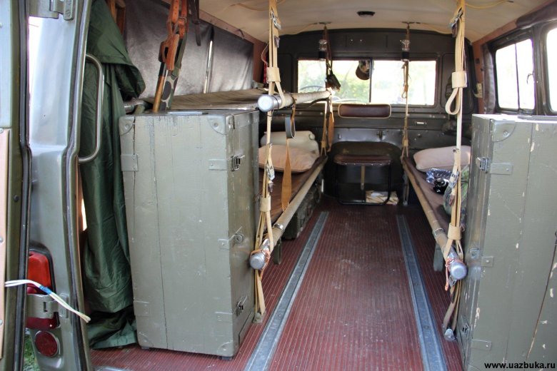 Уаз-2206 санитарный салон