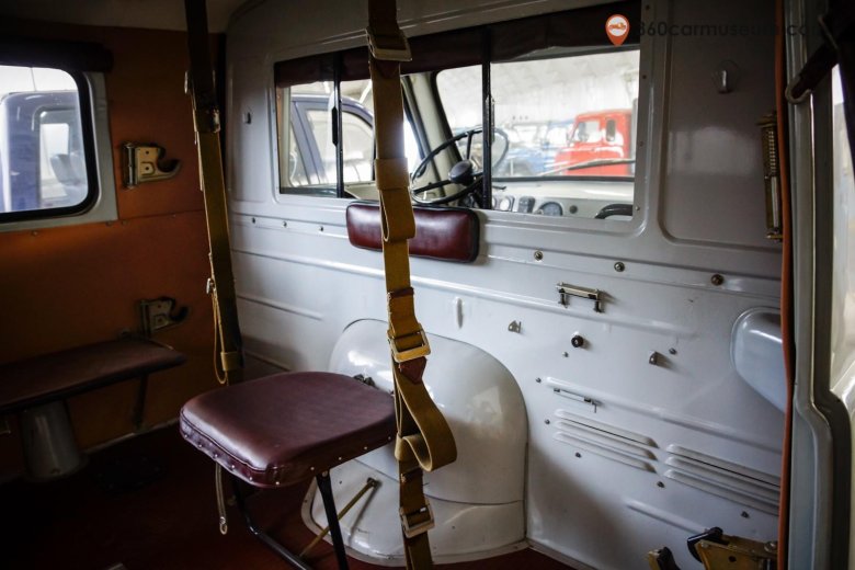 Уаз 452 буханка санитарный салон