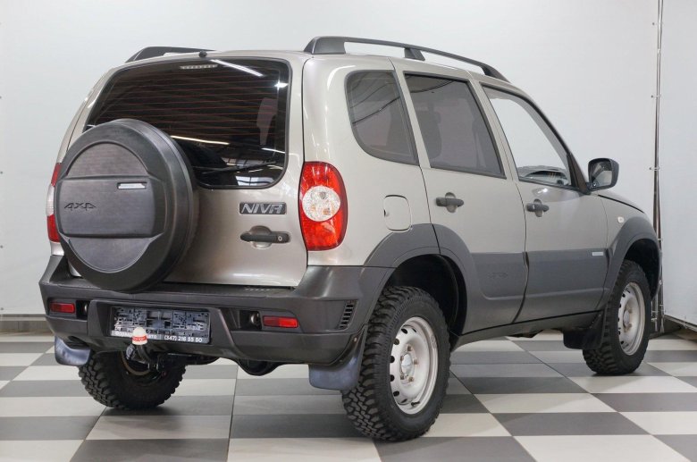Chevrolet niva 2012