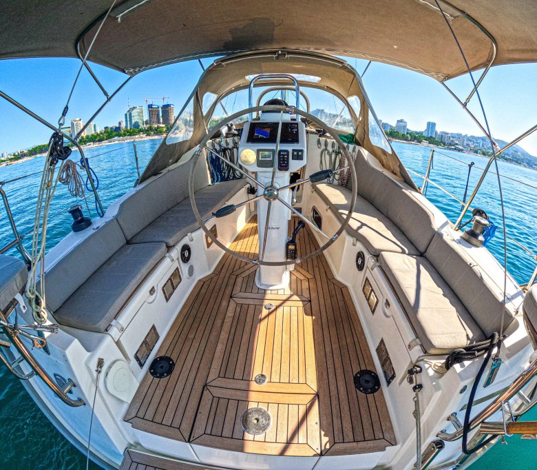 Санфлауэр яхта геленджик