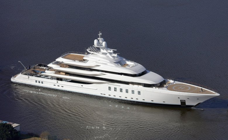 Яхта lurssen