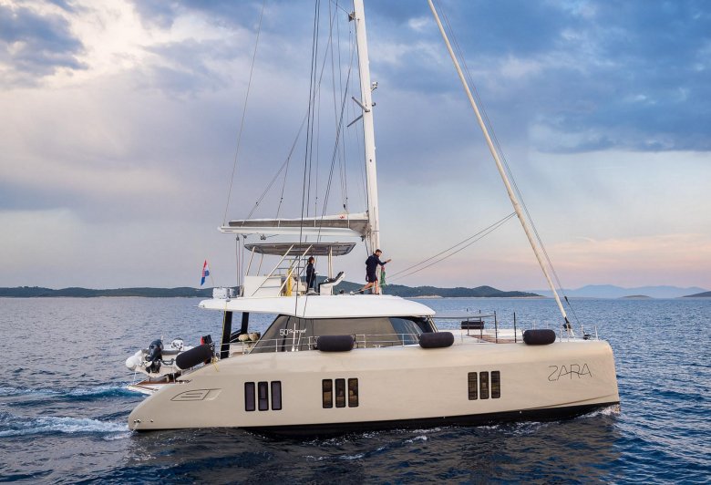 Катамаран lagoon seventy 7