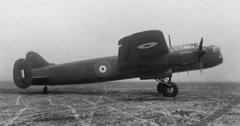 Avro 683 lancaster