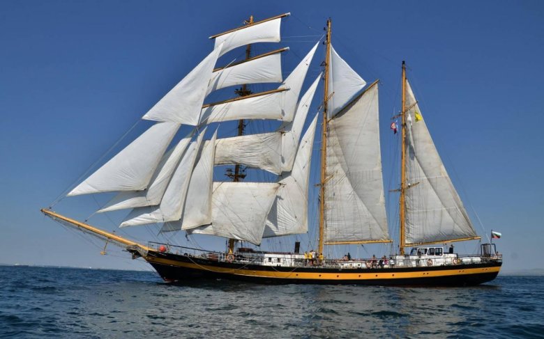 Баркентина корабль