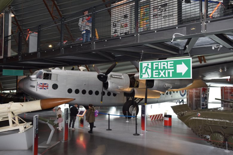 Авро йорк самолет