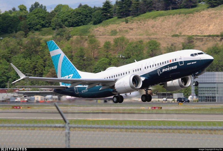 Боинг 737 мах