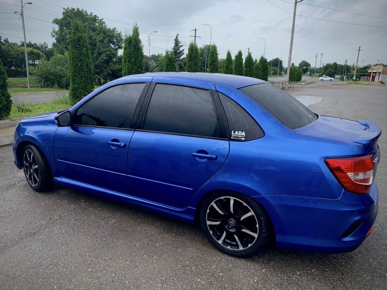 Гранта драйв актив синяя