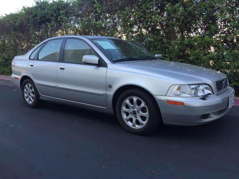 Volvo s40 i рестайлинг