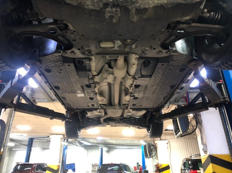 Днище шкода йети 1.8