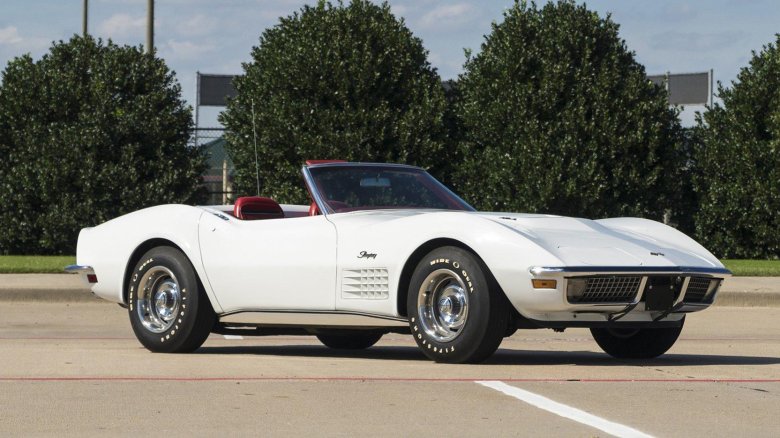 Chevrolet corvette 1 поколение