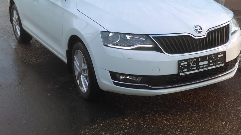 Шкода рапид 2017 белый