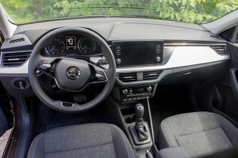 Шкода рапид 2021 салон