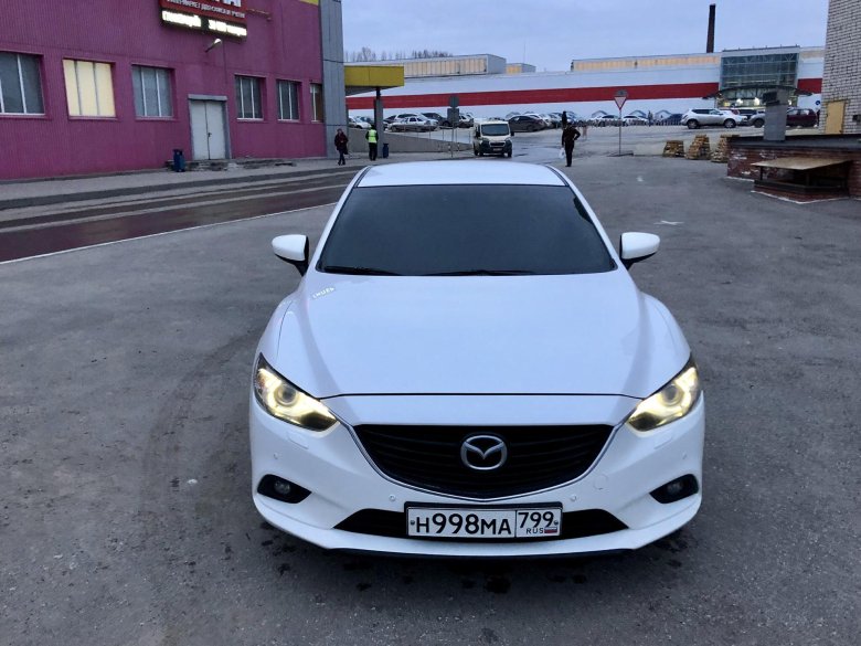 Мазда 6 белая