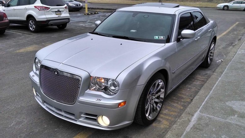 Крайслер 300с срт