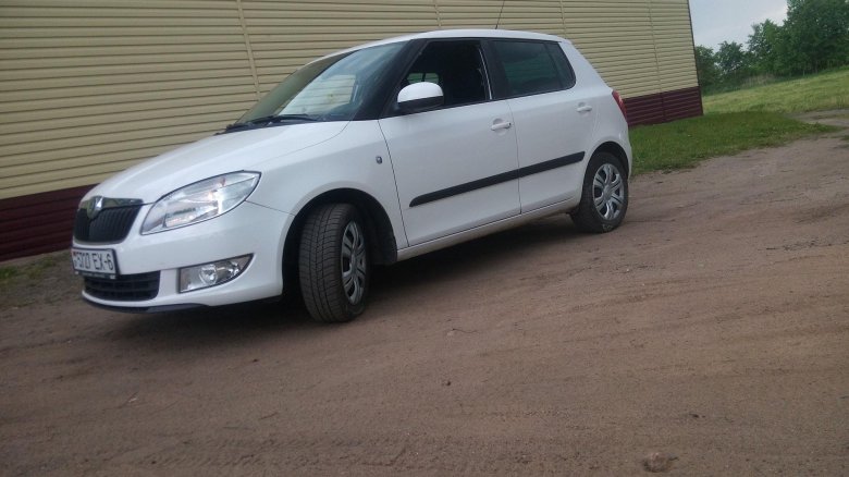 Шкода фабия 1.2 2013