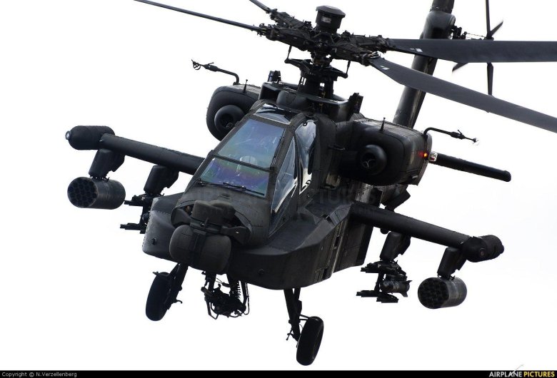 Боевой вертолет апач