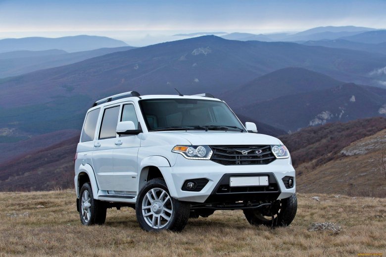 Уаз патриот белый