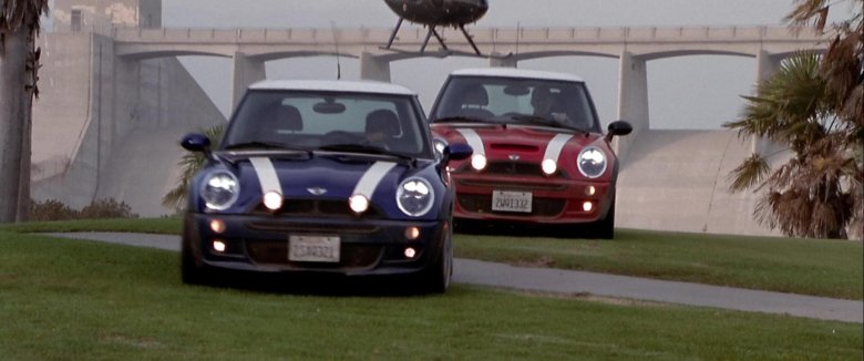 Машина мини купер