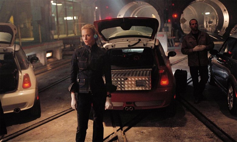 Шарлиз терон ограбление по итальянски