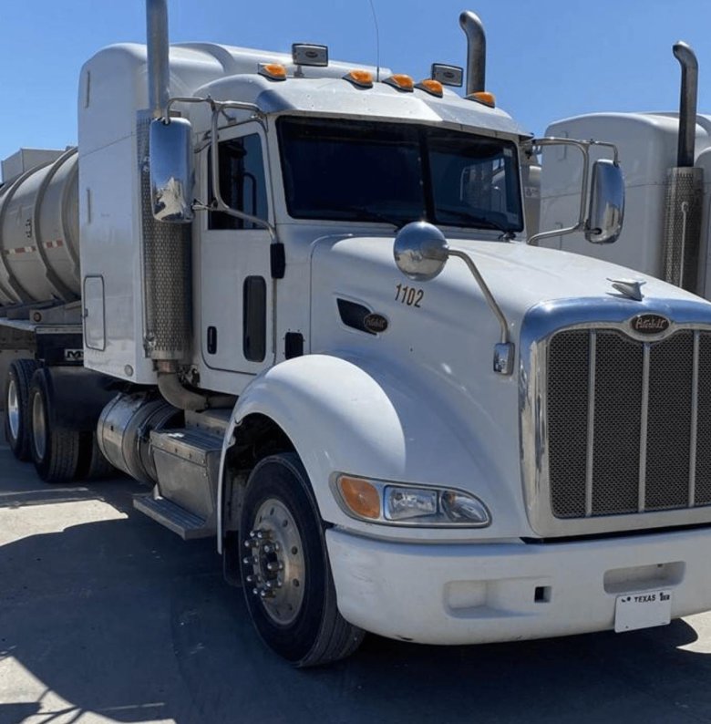 Peterbilt 386 hybrid
