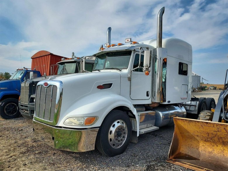 Петербилт 389 2020