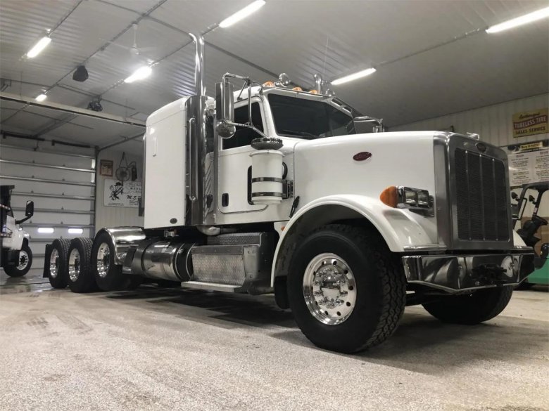 Peterbilt 379 2021
