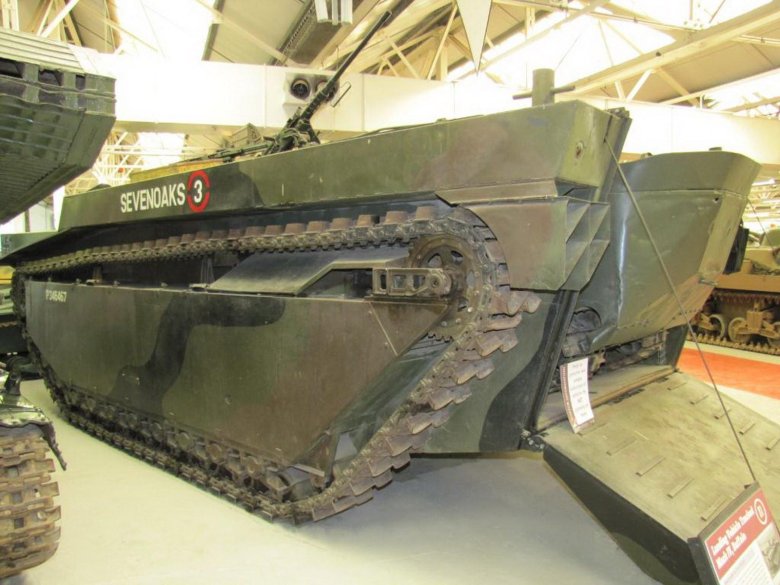 Плавающий танк lvt(a)-4