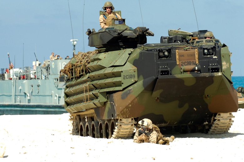 Usmc amphibious assault