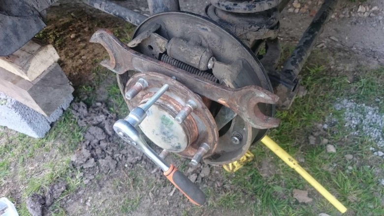 Съемник для задней полуоси нива шевроле