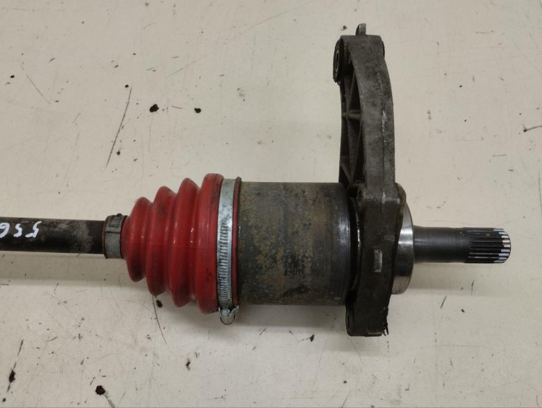 Полуось передняя левая