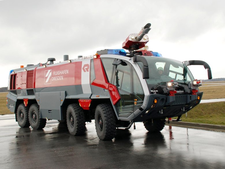 Пожарная машина rosenbauer panther