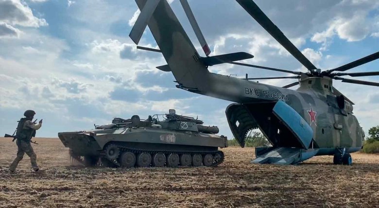 Военная техника вертолет