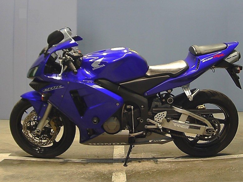 Мотоцикл хонда 600 кубов