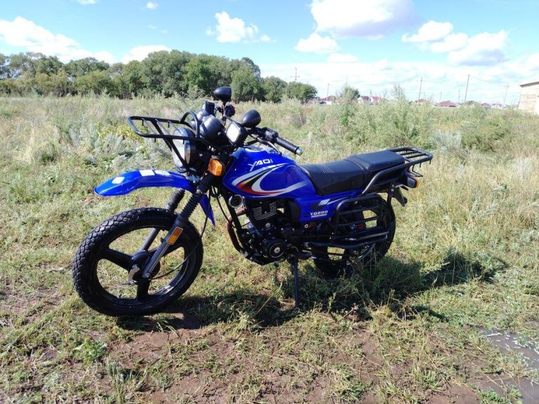 Мотоцикл 200 куб