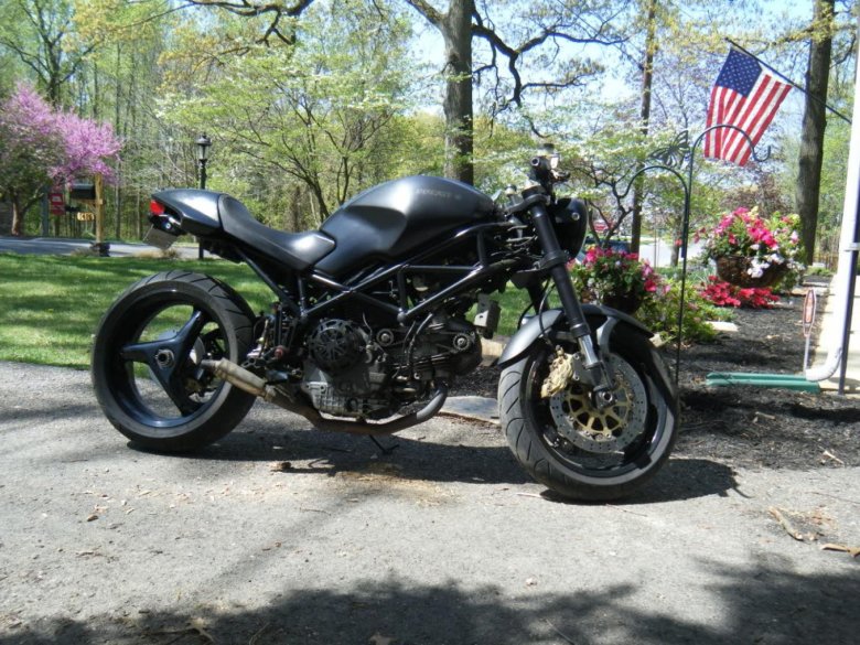 Ducati monster 2005