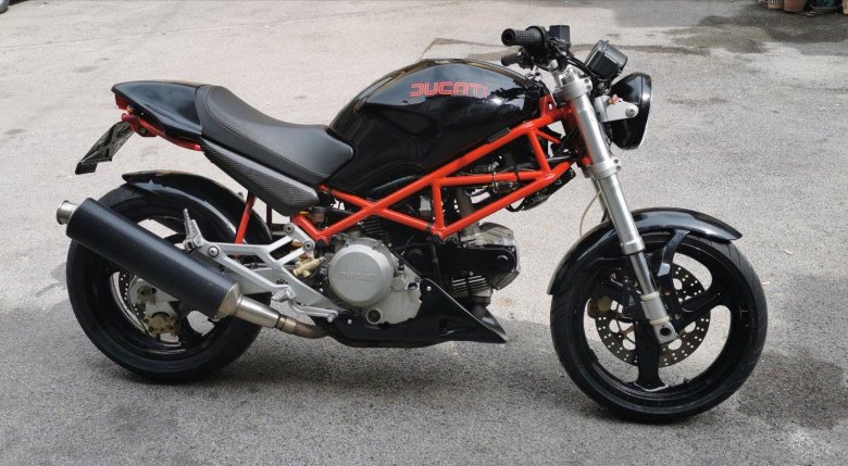 Ducati monster 600