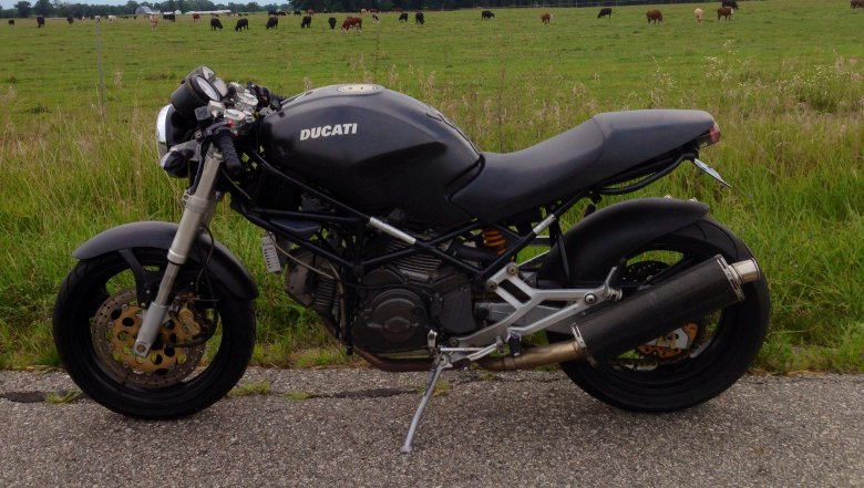 1999 ducati monster 750