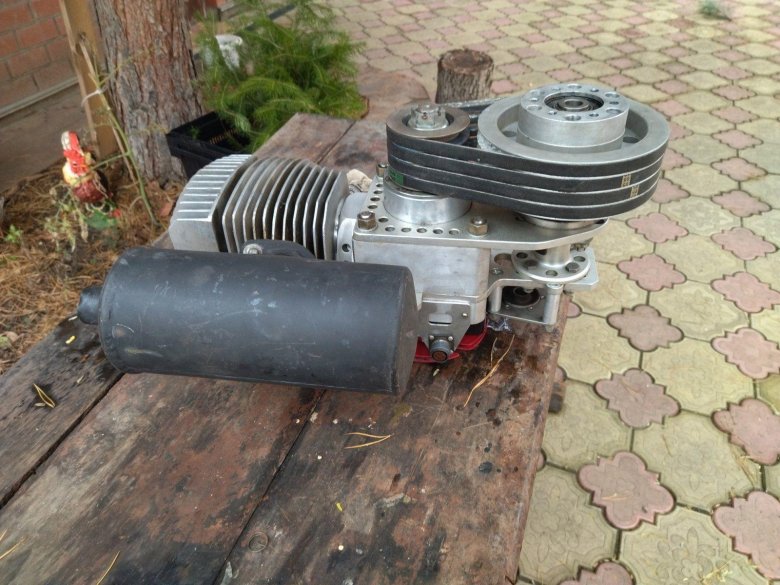 Двигатель двухтактный