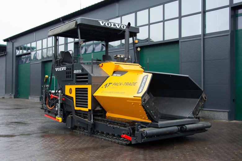 Асфальтоукладчик volvo p7820d
