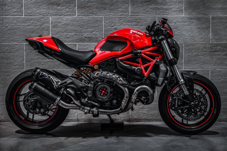 Ducati monster 821 custom