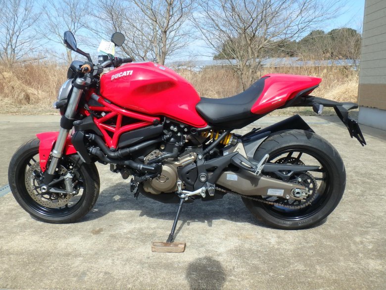 Ducati monster 821