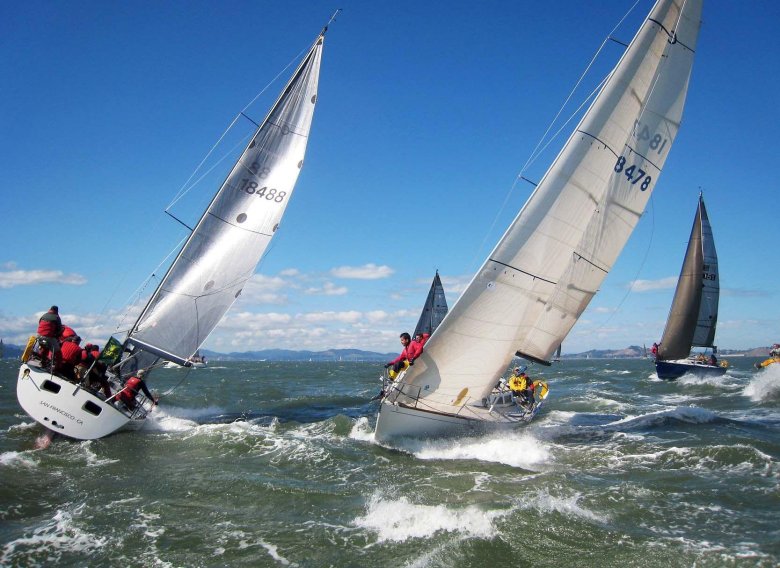 Яхта регата